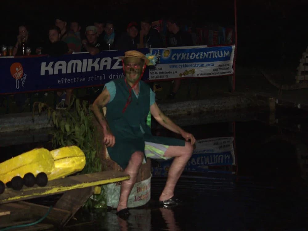 Ledecká lávka 20130705 – p7054319.jpg